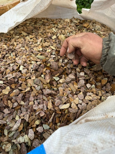 Златолит персиковый декоративная каменная крошка купить в Заводоуковске