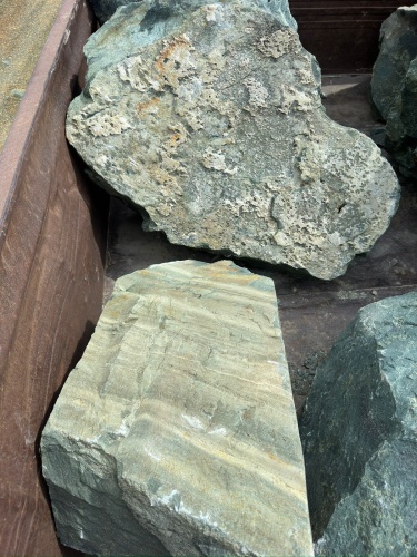 Ландшафтные глыбы зелёные 200-500 килограмм купить в Заводоуковске