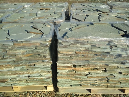 Плитняк златолит зелёный для цоколя, отмостки купить в Заводоуковске