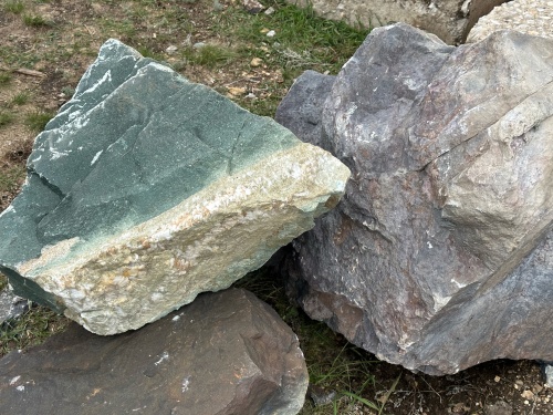 Камни для ландшафтного дизайна зелёные 10-60 килограмм купить в Заводоуковске