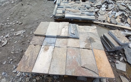 Плитка пилёная златолит Уральский для цоколя, отмостки купить в Заводоуковске