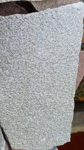 Плитняк златолит серебристый для цоколя, отмостки купить в Заводоуковске