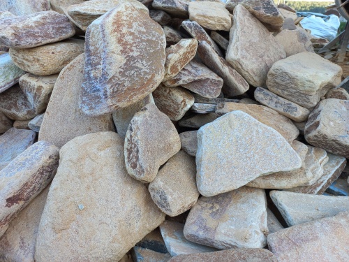 Златолит жёлтый, жёлто-зелёный глыбки и валуны для ланшафтного дизайна купить в Заводоуковске