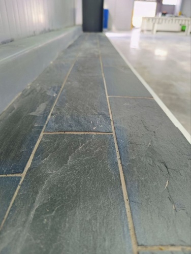 Плитка чёрная из натурального камня фасадная 30 см * 5 см, толщина 7 мм -30 мм купить в Заводоуковске